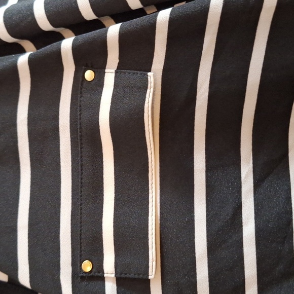 Calvin Klein women's blouse black and white stripe Vneck Long sleeve Sz lg - Picture 4 of 8
